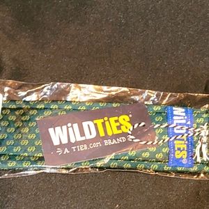 NEW Money Tie~Wild Ties~Dollar Signs~Novelty~Skinny Tie